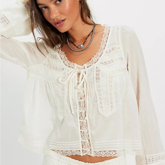 Free People Tops - Free People Long Sleeve Evermore XS - worn once!